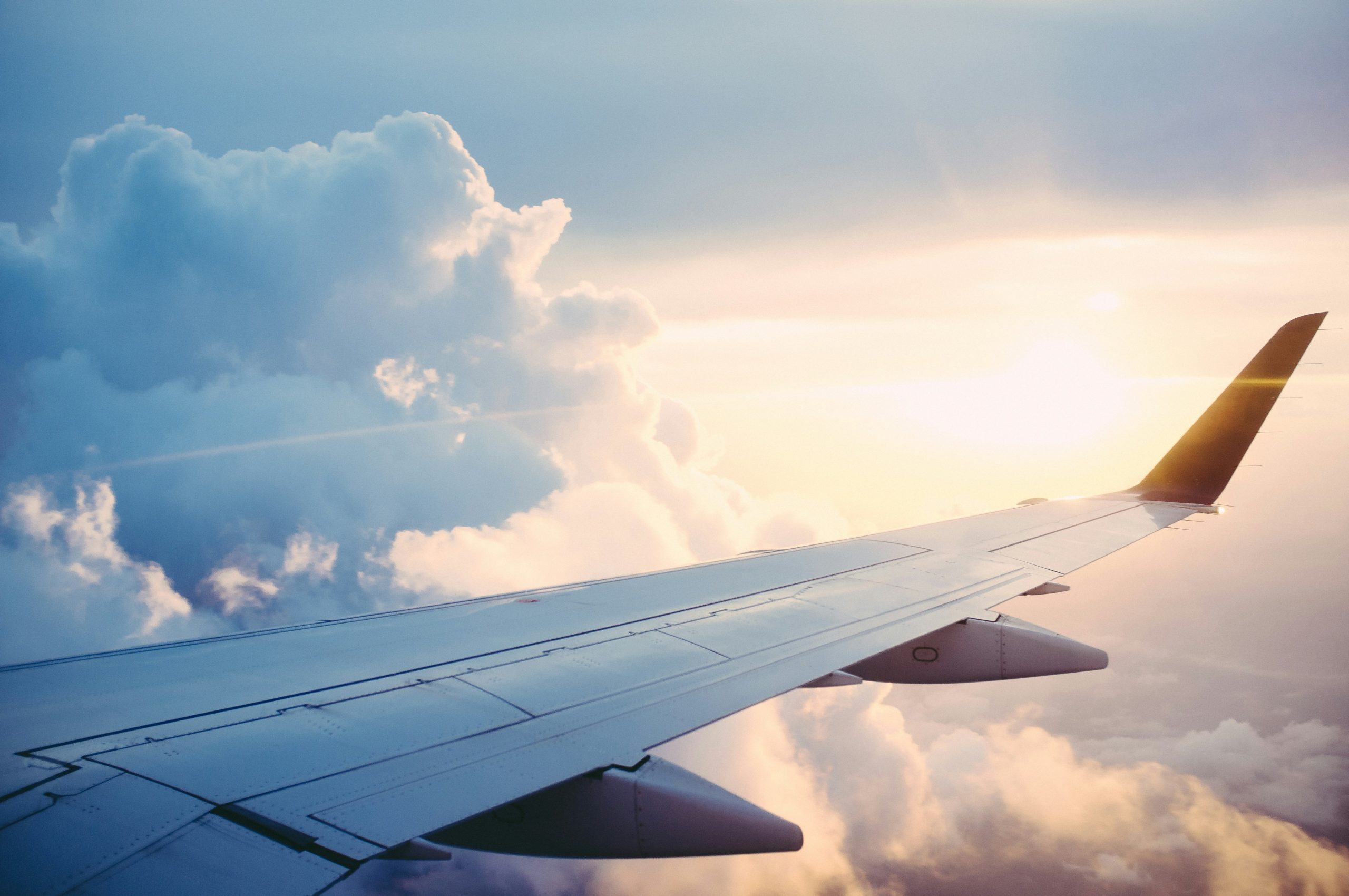 Aeronautical equipment sector where qualified storage may be integrated